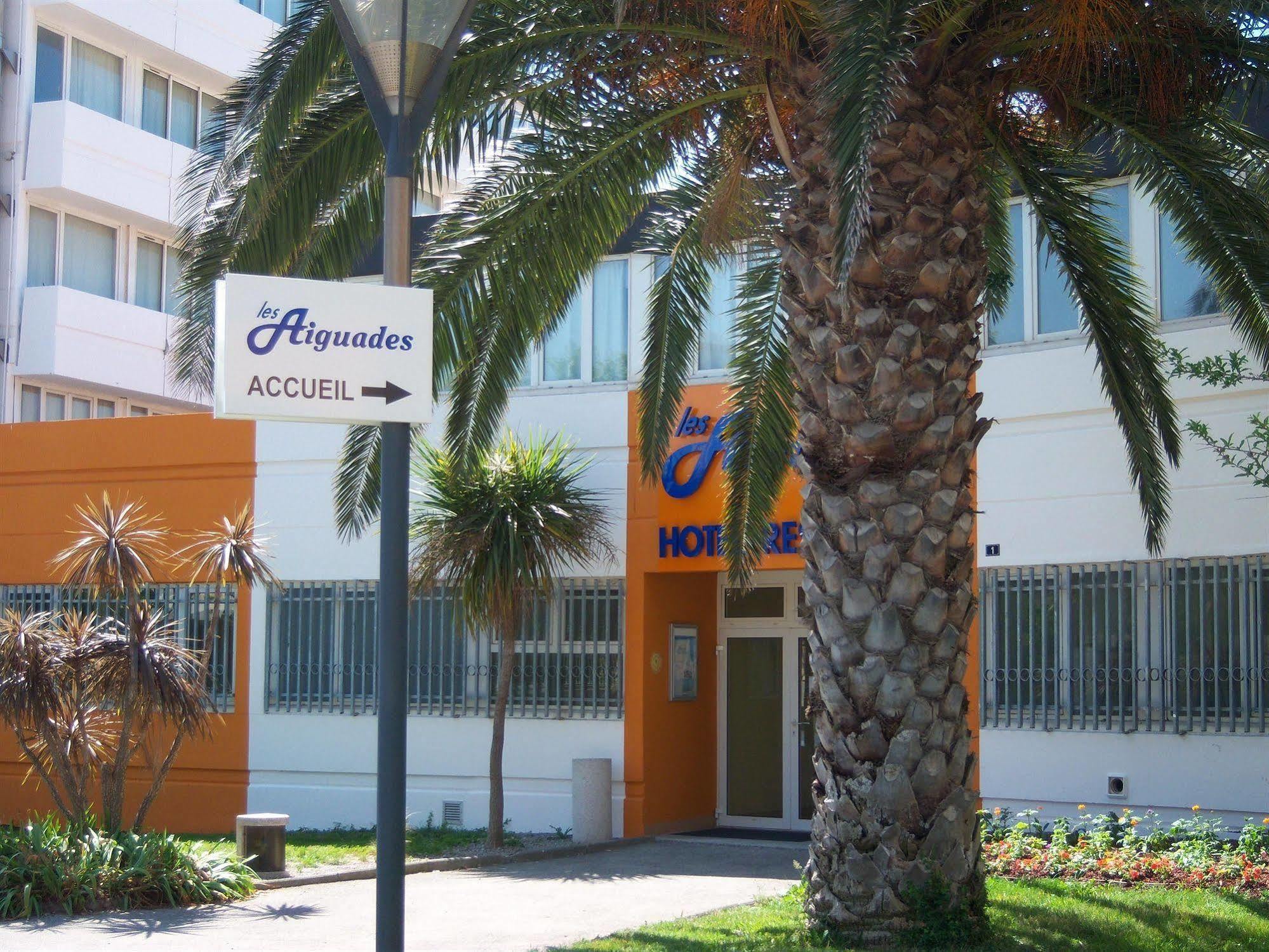 Hotel Residence Les Aiguades Port-de-Bouc Ngoại thất bức ảnh